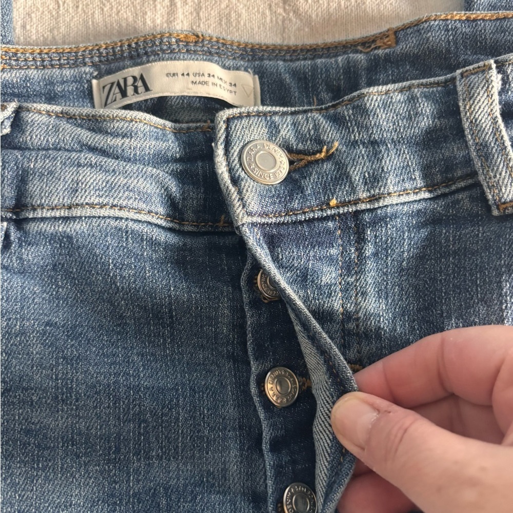 Zara Jeans Women's size 34 Skinny Button Fly Distressed Destroyed Medium Wash - Picture 3 of 7